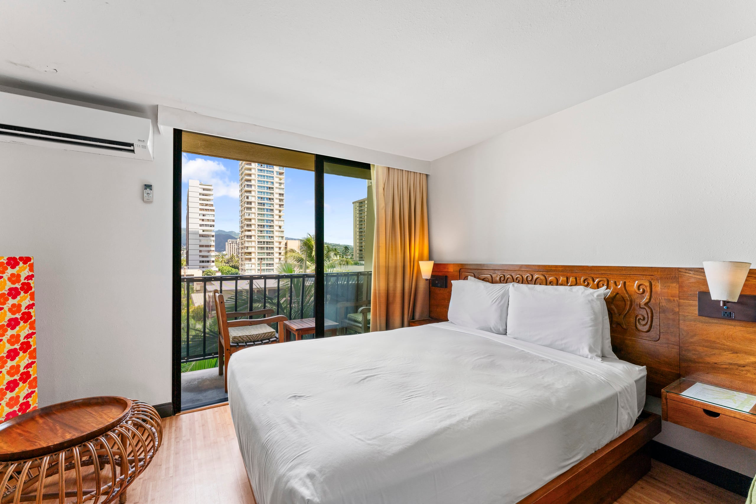 Condo in Honolulu · ★4.5 · Studio · 2 beds · 1 private bath - Image 23