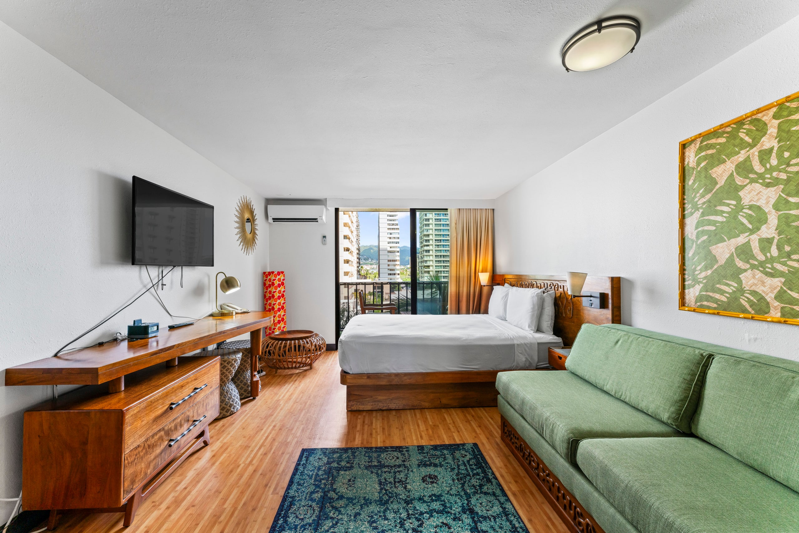 Condo in Honolulu · ★4.5 · Studio · 2 beds · 1 private bath - Image 20