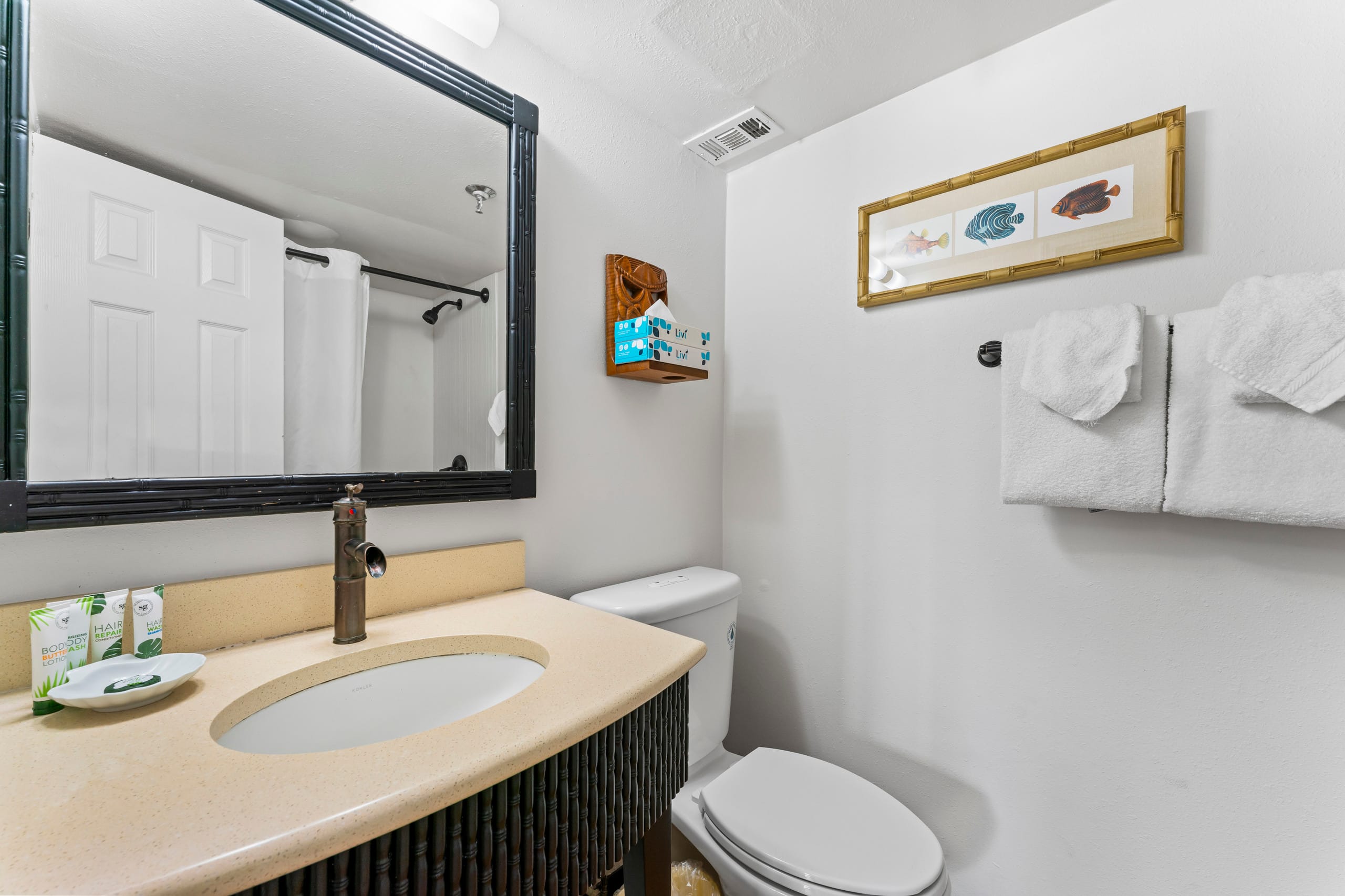 Condo in Honolulu · ★4.5 · Studio · 2 beds · 1 private bath - Image 6