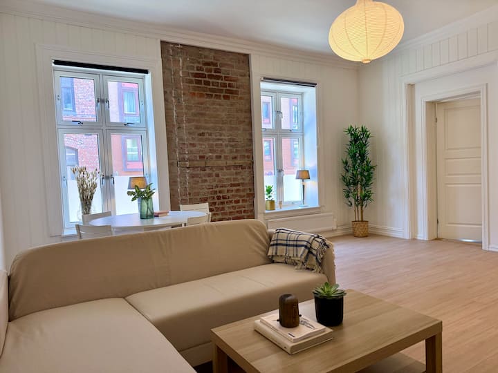 Charming 2‑br Grünerløkka Apartment W/ Fireplace - Oslo