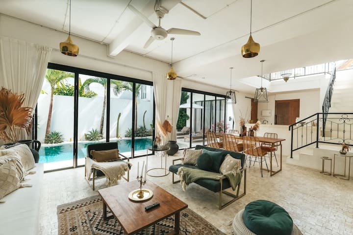 Luxury 3-bed Villa + Private Pool | Central Canggu - Bali