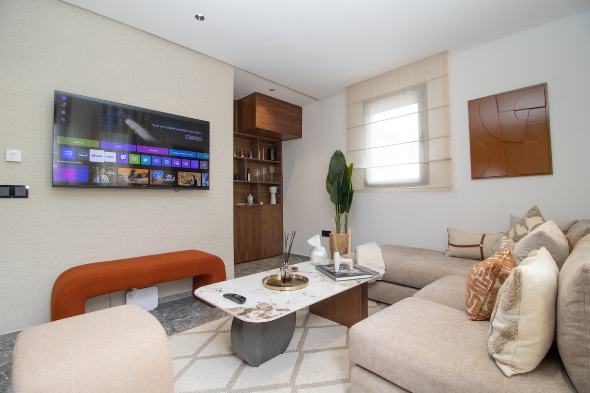 Home in Casablanca  1 bedroom  1 bed  1 bath - image 3