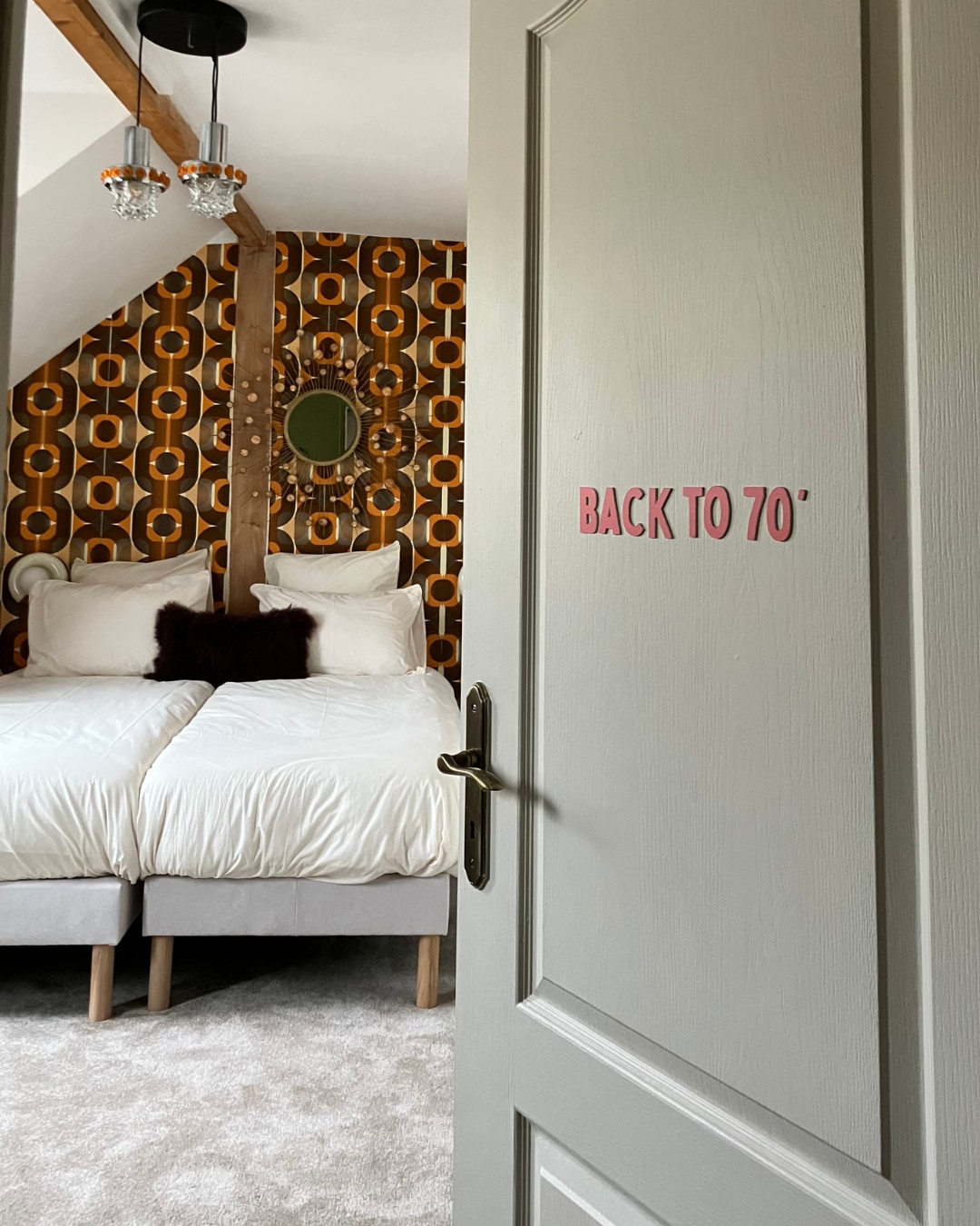 Laissez vous transporter dans les années 70' 