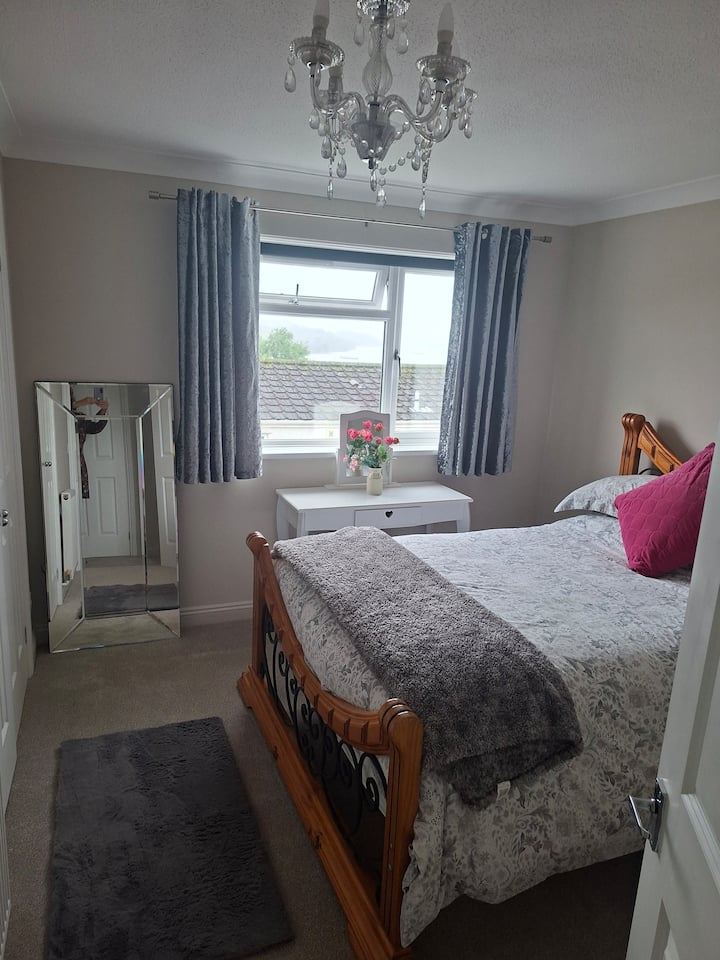 Immaculate Double Room In Excellent Location - Plymouth