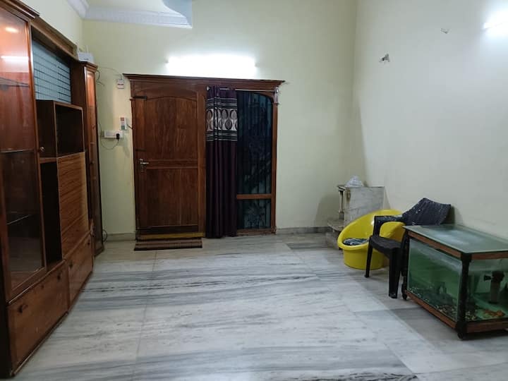 Leela's | Service Guesthouse | 4bhk Comfort Stay - Rajahmundry