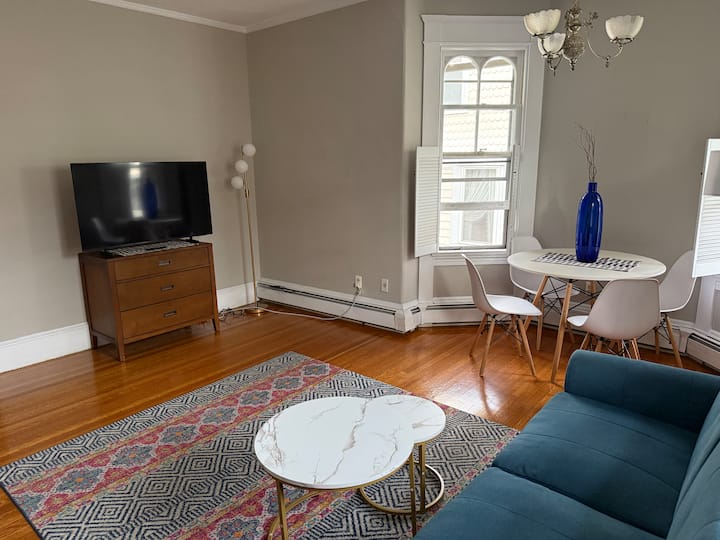 Ideal 1-bedroom With Parking On Brown Campus - Lincoln Woods State Park, Lincoln