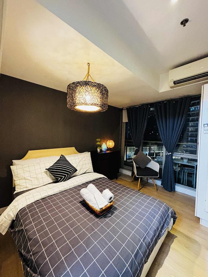 Azure Beach 2 BR Miami Komfortable Suite Airbnb