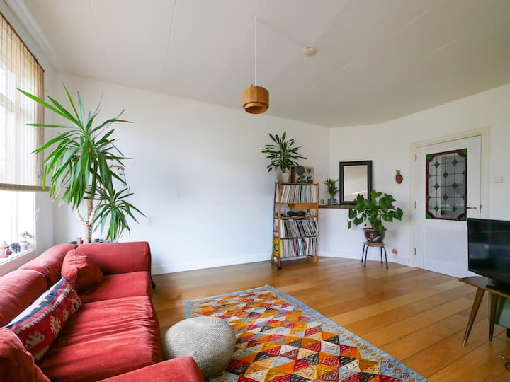 Hosted By Wendy Vintage Apartment - Scheveningen