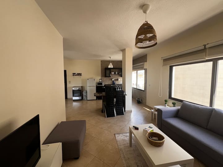 Modern, Fully Equipped 2-bdr Apt Near Rainbow St - Amman