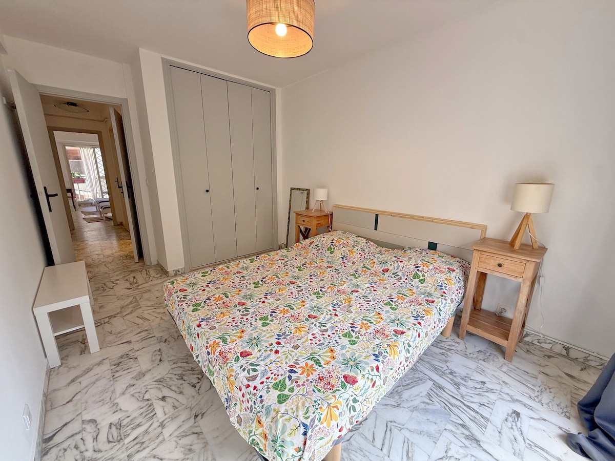 საძინებელი 1