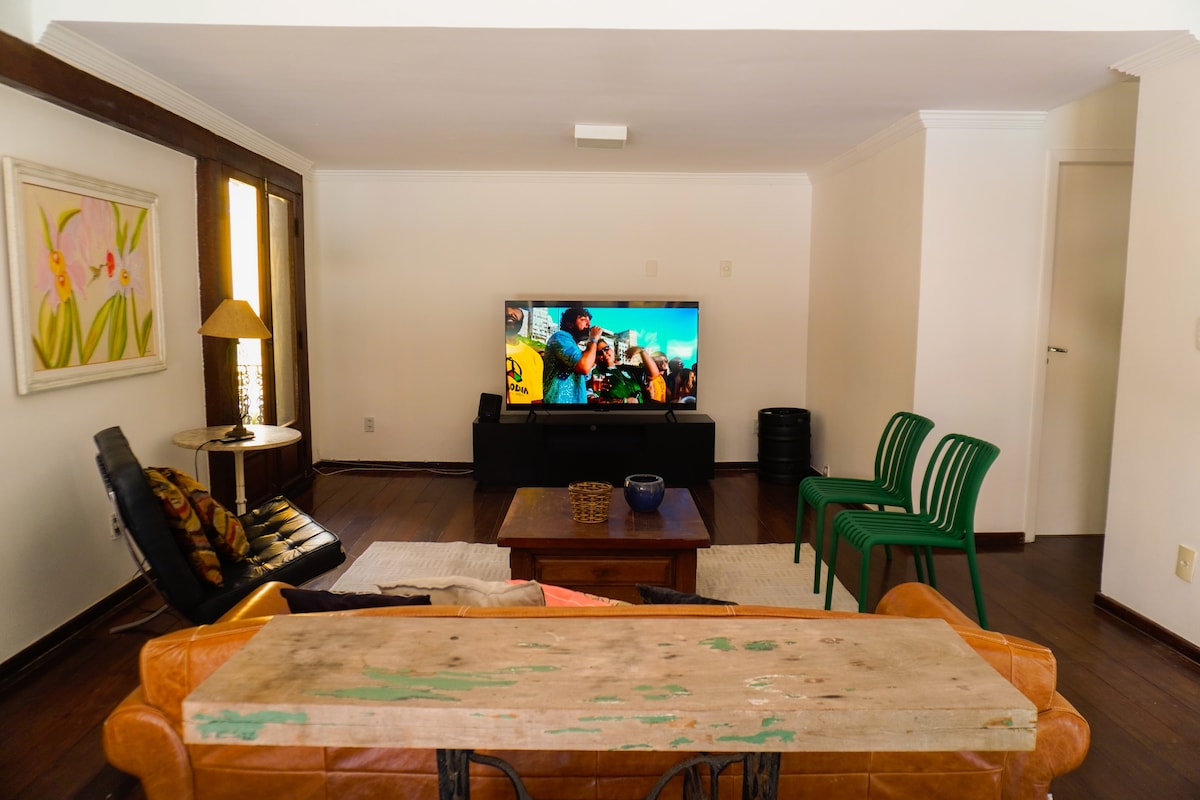 Top Airbnb: Yellow House 5 min from Praia do Recreio em Recreio Dos Bandeirantes