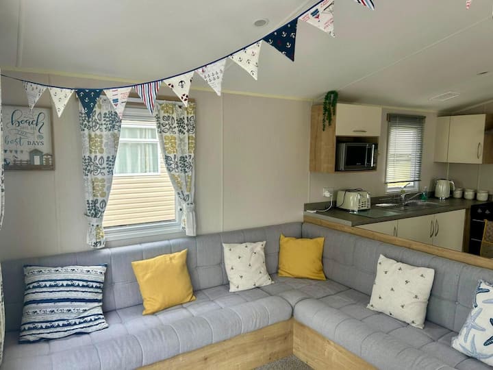 Sea Breeze Static 6 Berth Caravan On Parkdean Site - Île de Wight