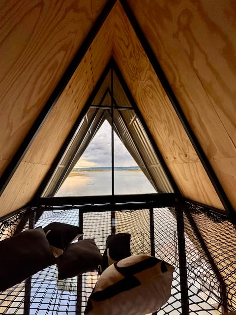 Fontanella-Boutique Cabin Facing the Lake