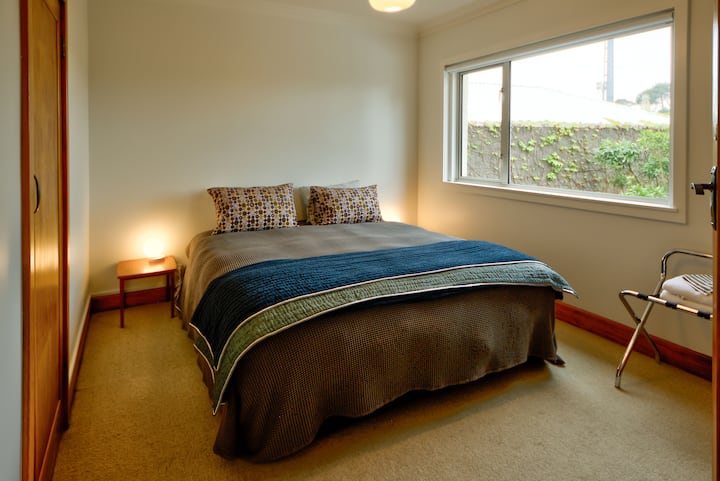 საძინებელი 1