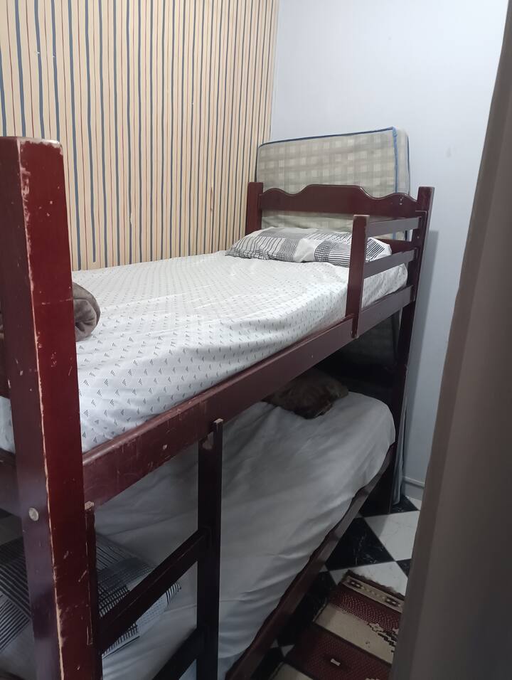 Dhomë gjumi 2