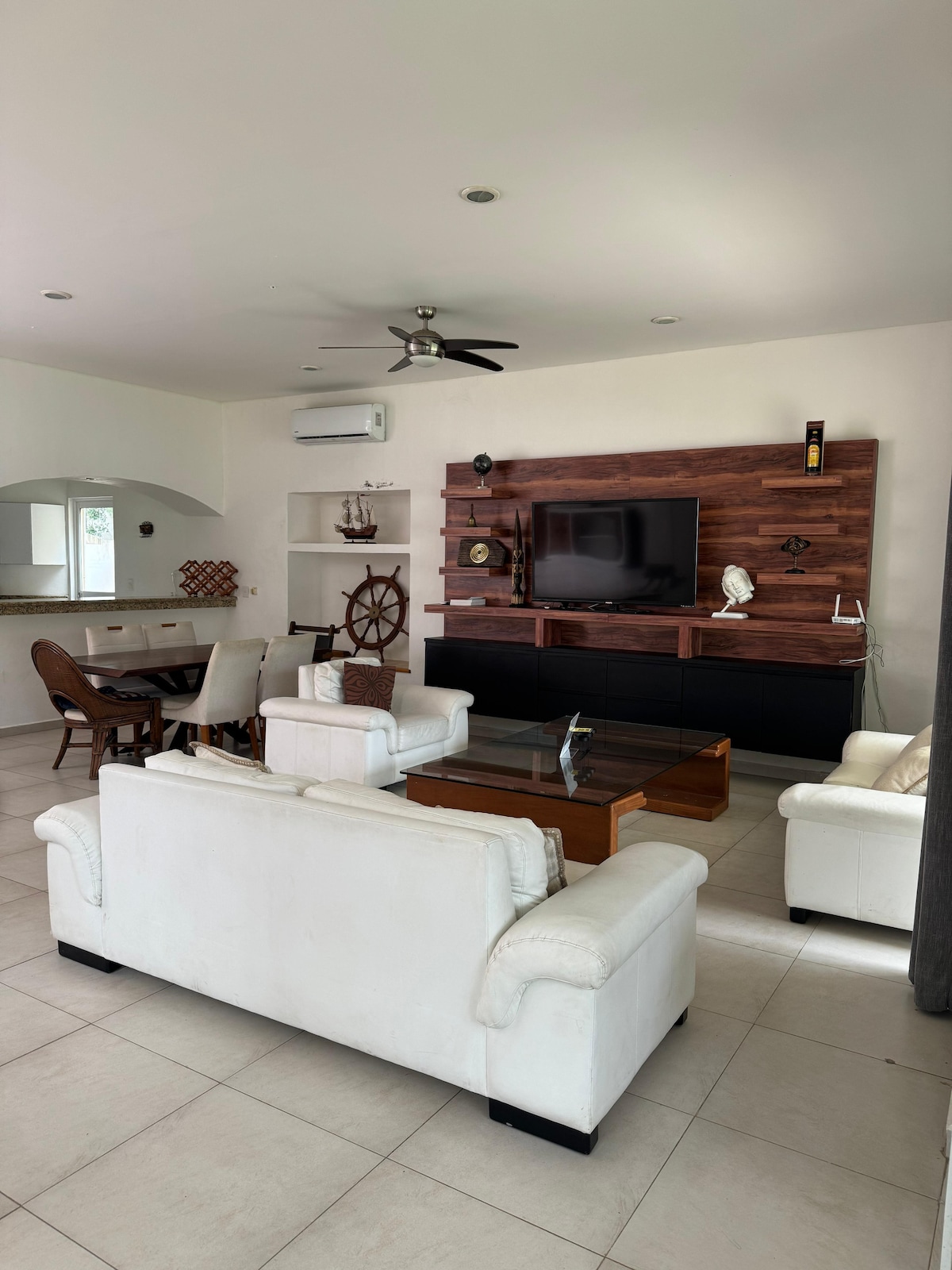 Airbnb con mejor rendimiento: Very large unique house with cenote and 7 bedrooms en Supermanzana 337