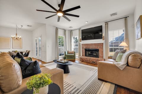 Ridge Retreat! King Beds By Outlet Mall & Aquarium