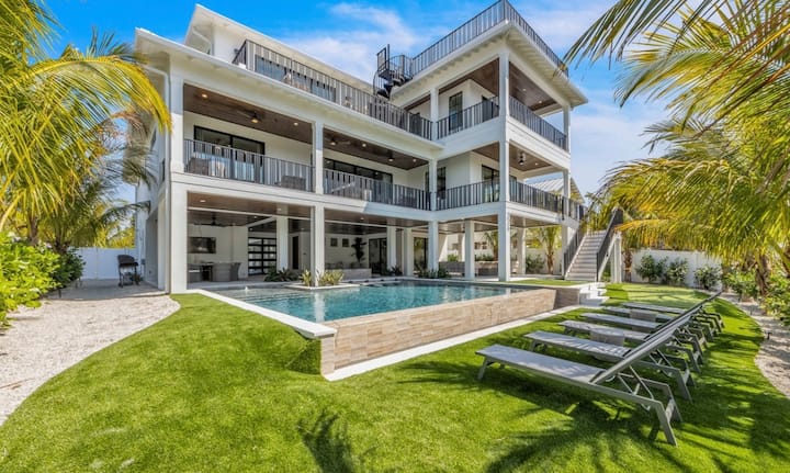 Brand New House On Ami! On Canal Gorgeous Pool! - Anna Maria