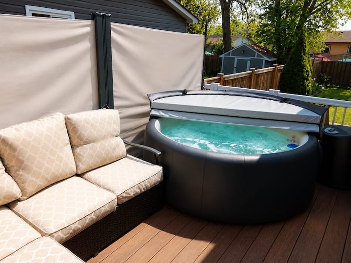 Family Home W/ Games + Bbq + Soft Spa Hot Tub! - Hamilton