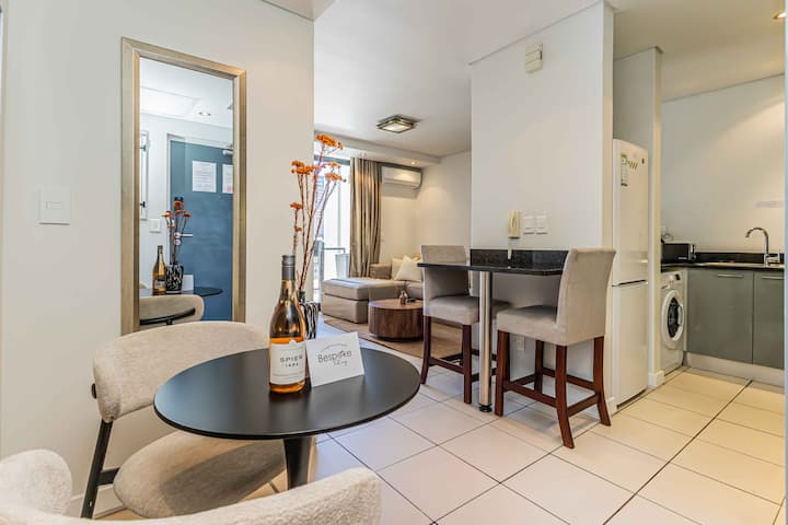 10th Floor City Center Apartment - No Power Cuts - Cape Town