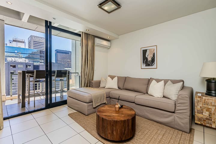 10th Floor City Center Apartment - No Power Cuts - Cape Town
