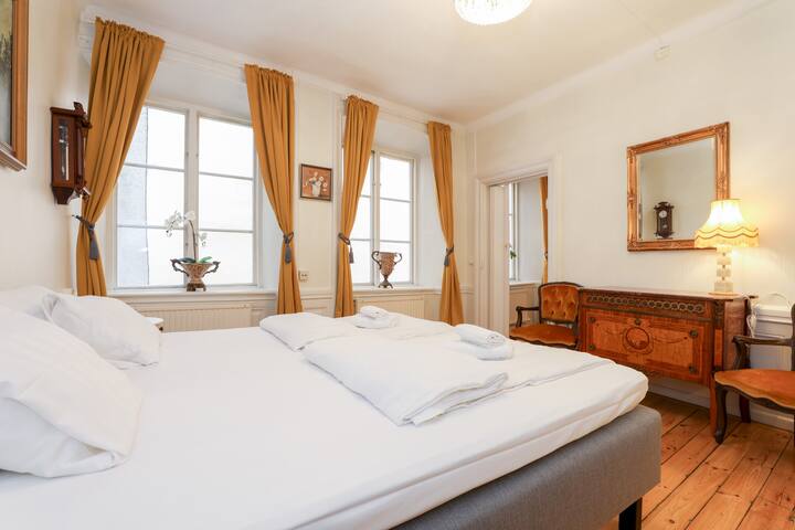 ApartDirect managed Airbnb listing 1