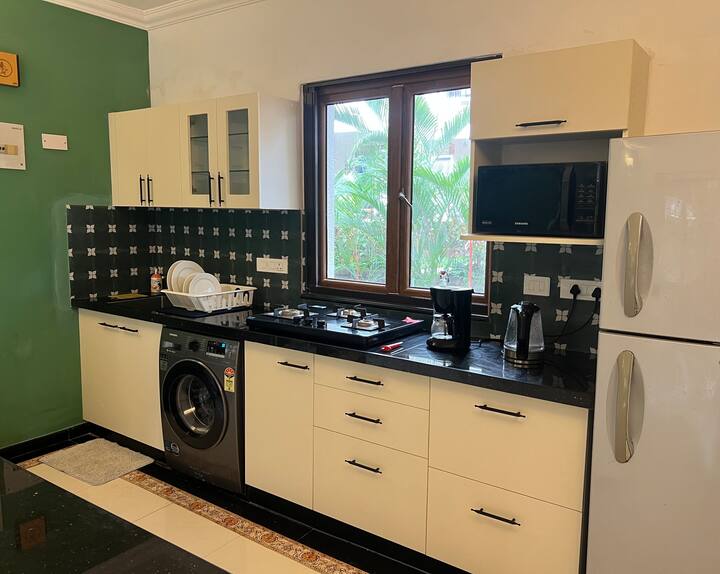 Full kitchen image 3