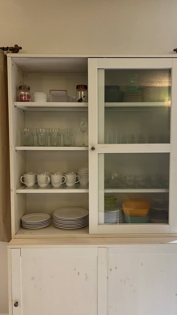 Full kitchen image 4