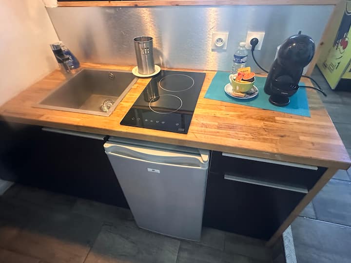 Studio Mini 12 Mètres Carrés En Rez-de-chaussée - Cannes