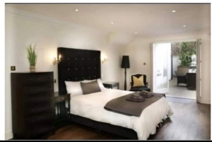 Luxury Georgian 1 Bed Condo - Dún Laoghaire