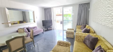 Top Airbnb: Luxury Villa · Jacuzzi, Sea View & Garden – 4 BR en Arona