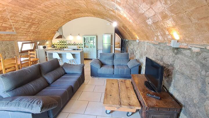 Piso Ballard - Pool, Minigolf, And Much More! - Gironella