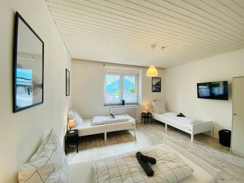 Beliebte Airbnb-Anzeige: SASI HOMES | WorkBase in Altendorf