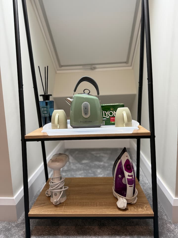 Birch View Getaway: Your Home Away From Home. - Ashbourne