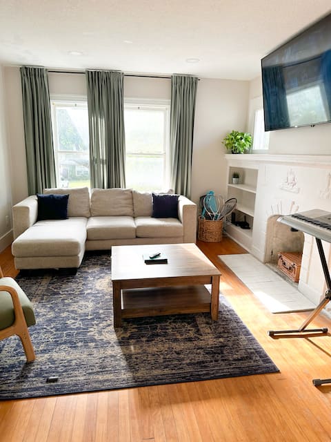Successful Airbnb property: 2BDR Muse Studio – SanMarco, DWNTN, Riverside in San Marco