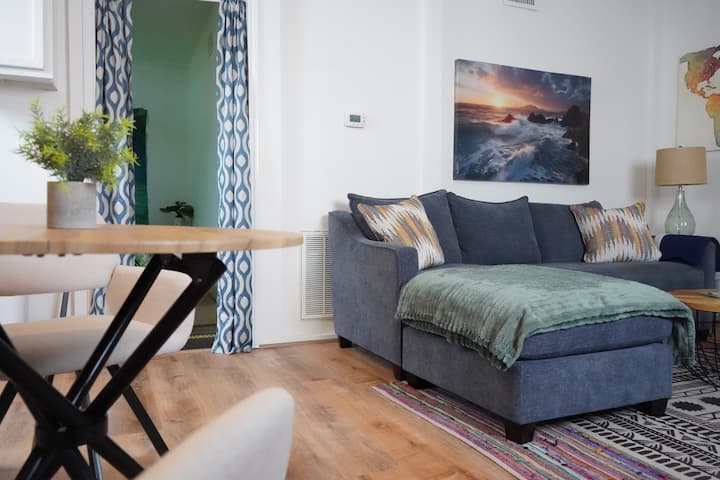 The Zen Den - Guesthouses for Rent in Galveston, Texas, United