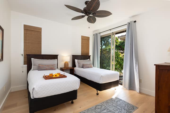 Slaapkamer #3 - Twee eenpersoonsbedden met lanai (patio)