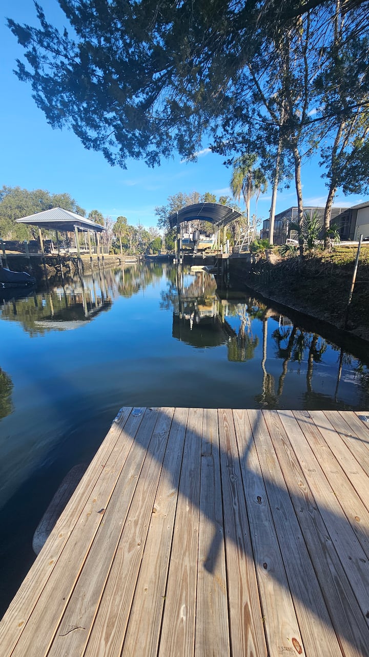 Waterfront Getaway Near 3 Sister Springs - Crystal River, FL