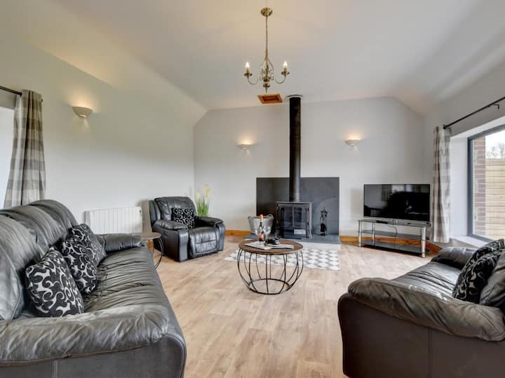 2 Bed In South Molton (Oc-88993) - South Molton