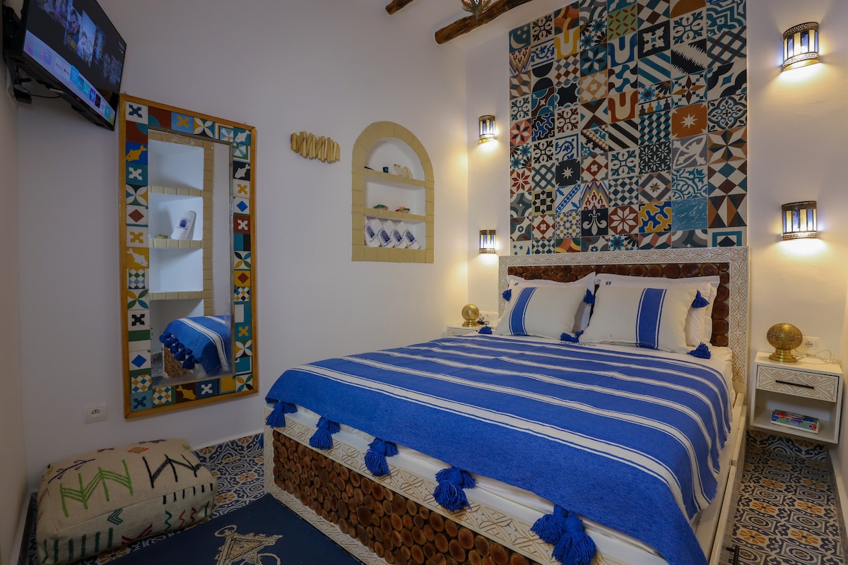 Riad Dar HAPPY NIGHT - Riads for Rent in Essaouira, Marrakesh-Safi ...