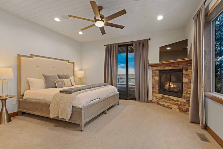 Spavaća soba 1 - Bračni krevet (180x200)