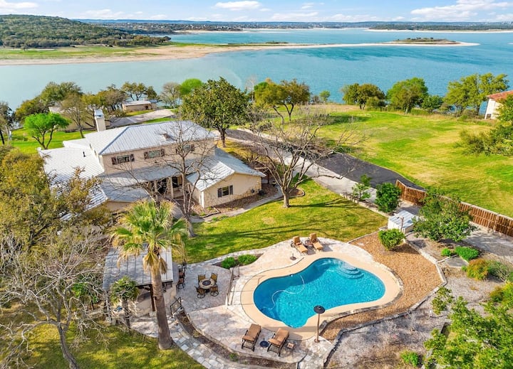 Blue Water Oasis - Canyon Lake, TX