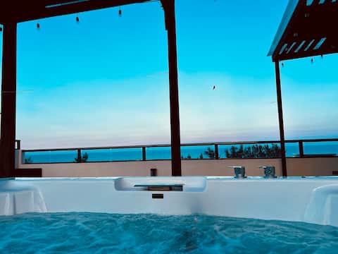 Ocean view + jacuzzi | House for 19