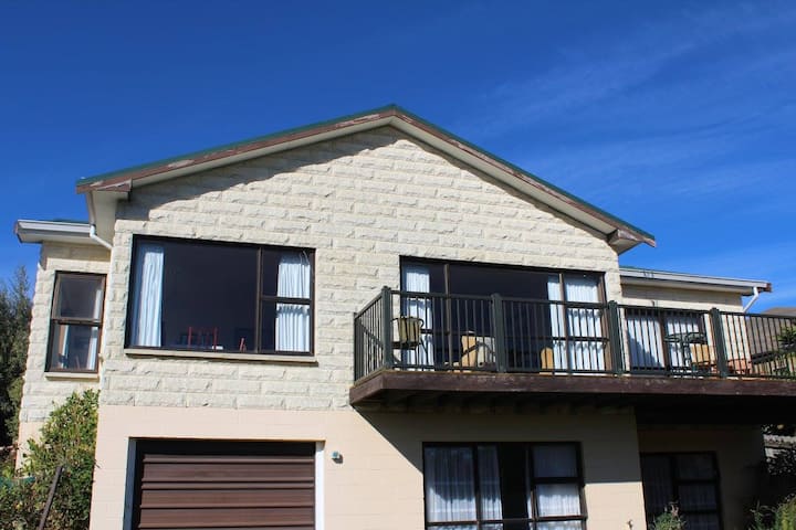 Spacious Family Getaway In Wānaka! - Luggate