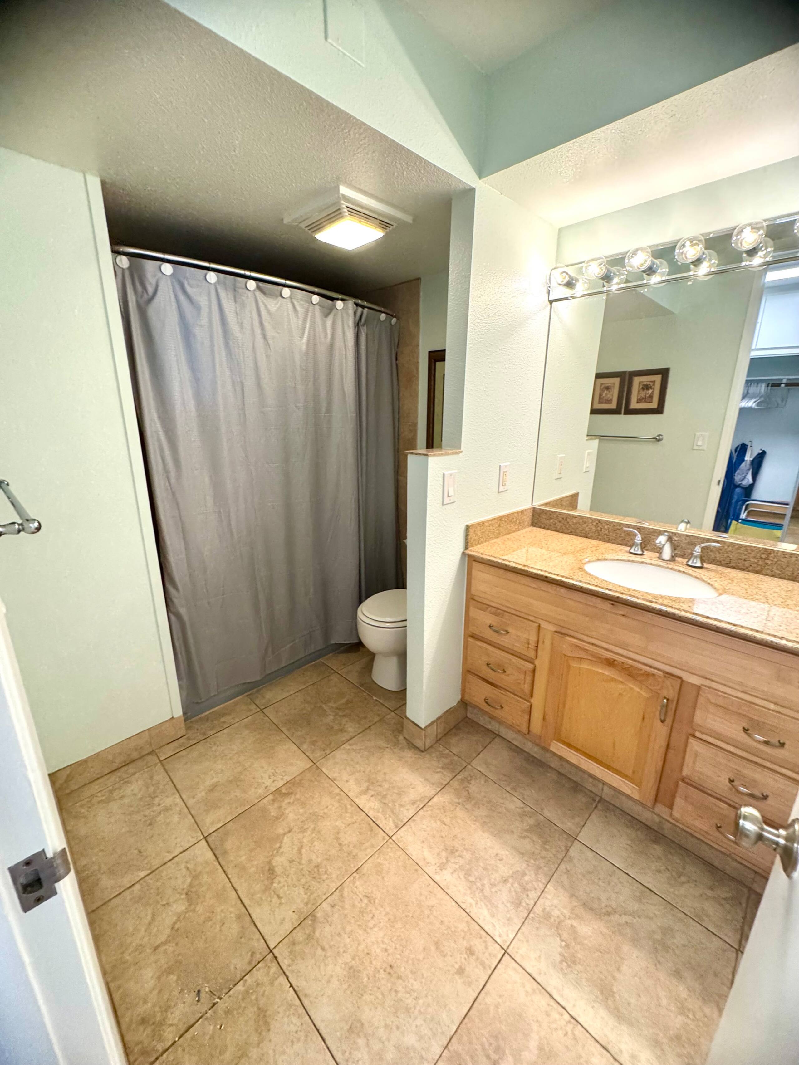 Lahaina Shores Beachfront Ocean Views Paradise - Image 11