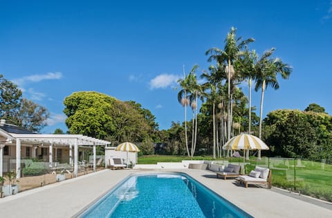 Luxury Hinterland Estate +Tennis •Walk to Wineries