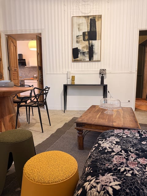 Successful Airbnb property: Beautiful - Nîmes Écusson - station - El Carmen in Nîmes