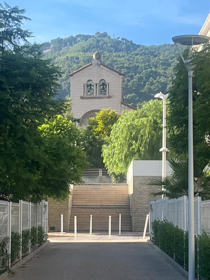 T3 En Rez- De - Jardin Avec Terrasse, Parking - Toulon