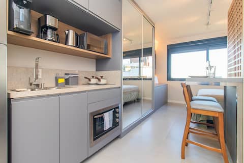 Airbnb em destaque: Modern Studio with View | Moinhos de Vento, POA em Porto Alegre