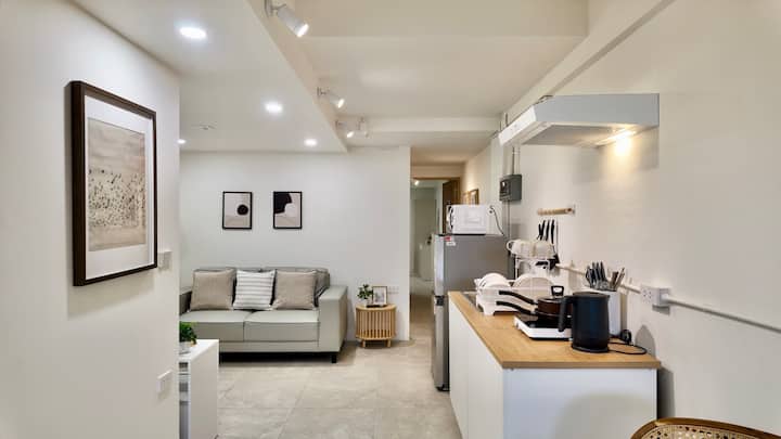 Old Town Gem 2br Full Kitchen With Washer/dryer - Chiang Mai